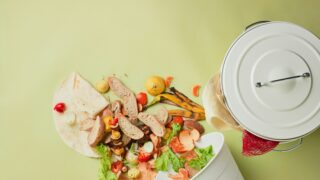 飲食店のロスを減らす方法とは？今日から始める食品ロス対策ガイド