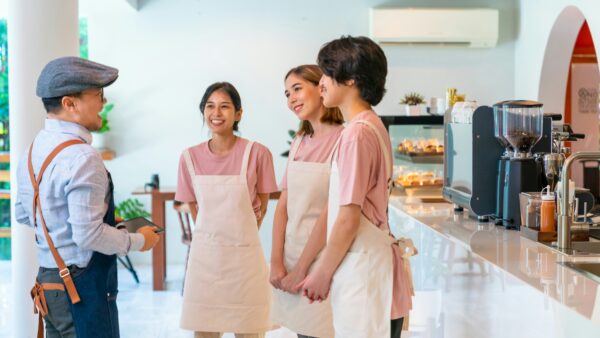 飲食店向け｜タイミーのメリット・デメリットと手数料・評判・使い方