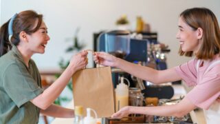 飲食店のテイクアウト戦略｜集客・許可・注意点をまとめて解説