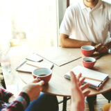 飲食店のミーティングが変わる｜スタッフと本音で話せる会議の作り方