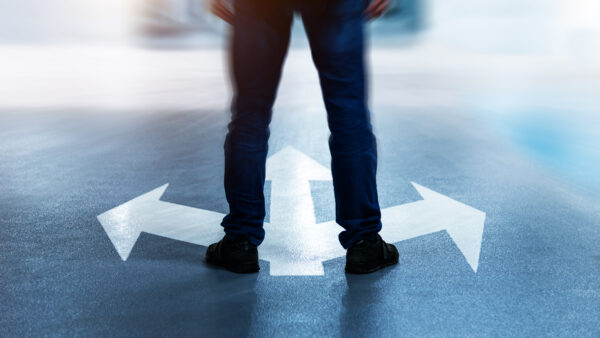 飲食業界で転職するなら何月？採用が増える時期と避けるべきタイミング